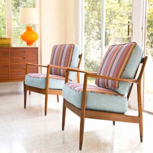Simple Custom Chair Upholstery in Dubai